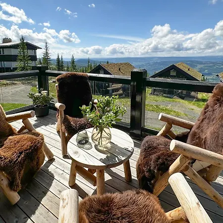 4 Bedroom Beautiful In Vakantiehuis